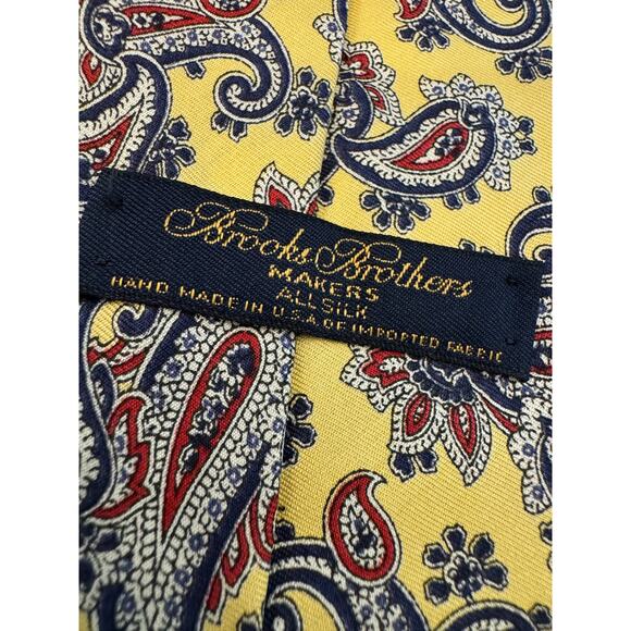 Brooks Brothers Makers All Silk Made in USA Yellow Paisley Tie Necktie - Picture 2 of 4